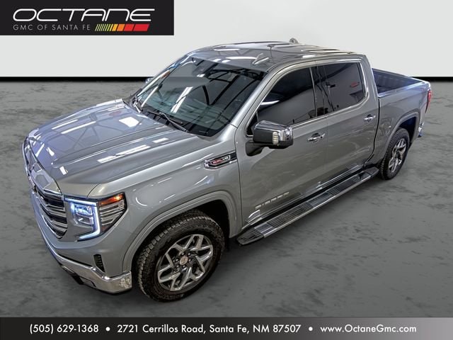 2023 GMC Sierra 4WD Crew Cab Short Box SLT's photo