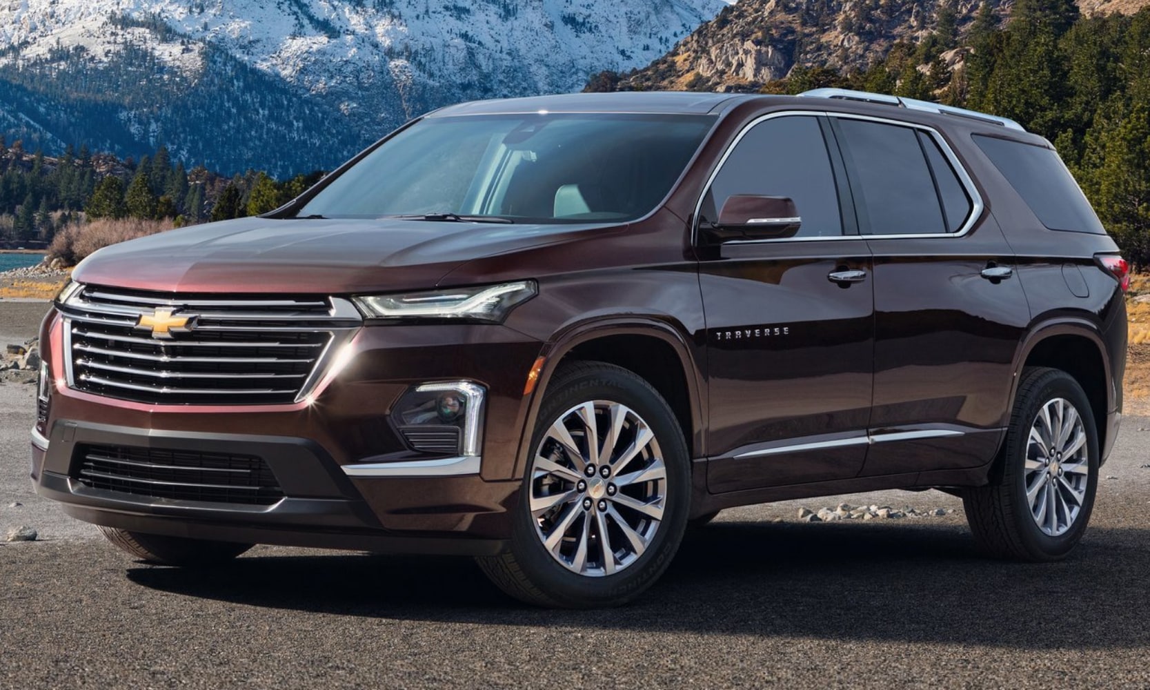 Exterior view of a 2022 Chevy Traverse High Country