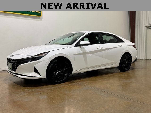 2023 Hyundai Elantra Blue