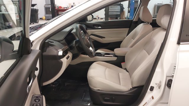 2025 Nissan Altima SV - Photo 27