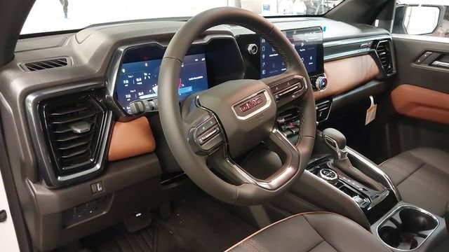 2026 GMC Canyon AT4 - Photo 22