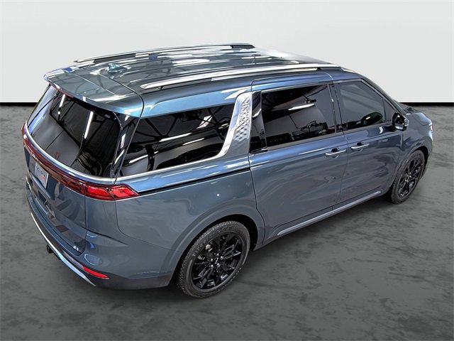 2022 Kia Carnival SX photo 4