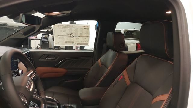 2026 GMC Canyon AT4 - Photo 21
