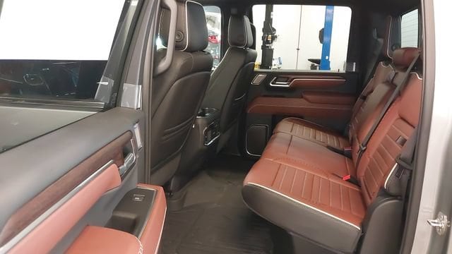 2026 GMC Sierra 3500HD Denali Ultimate - Photo 29