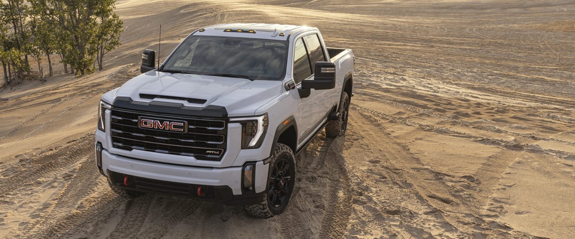 New 2024 GMC Sierra HD Hero Image