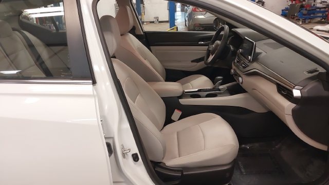2025 Nissan Altima SV - Photo 34