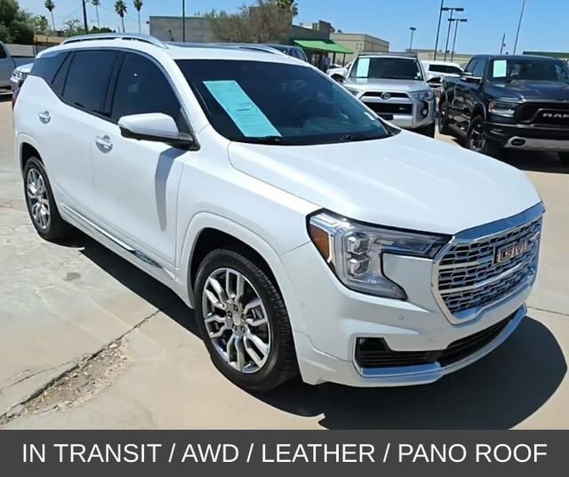 2022 GMC Terrain Denali AWD's photo