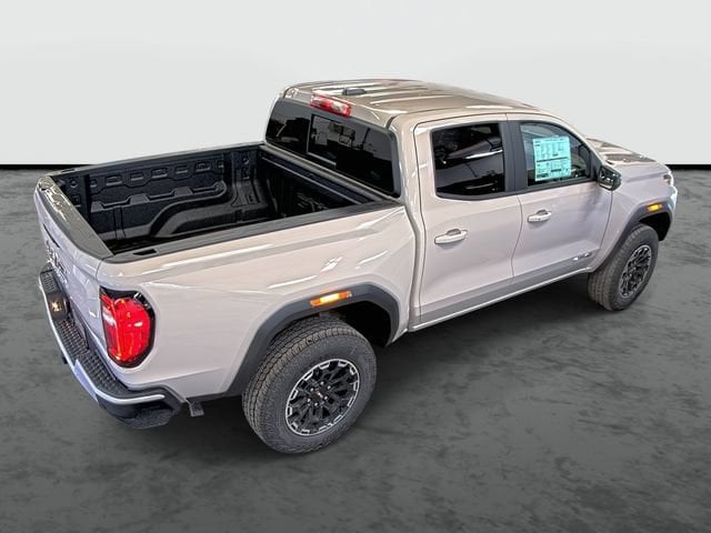 2026 GMC Canyon AT4 - Photo 4