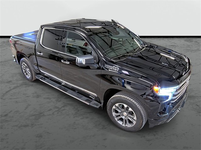 2022 Chevrolet Silverado 1500 High Country photo 2