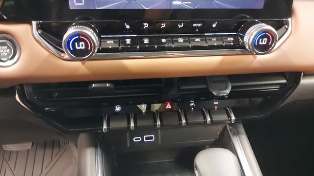 2026 GMC Canyon AT4 - Photo 29
