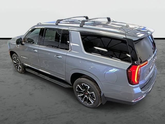 2026 GMC Yukon XL Elevation - Photo 2