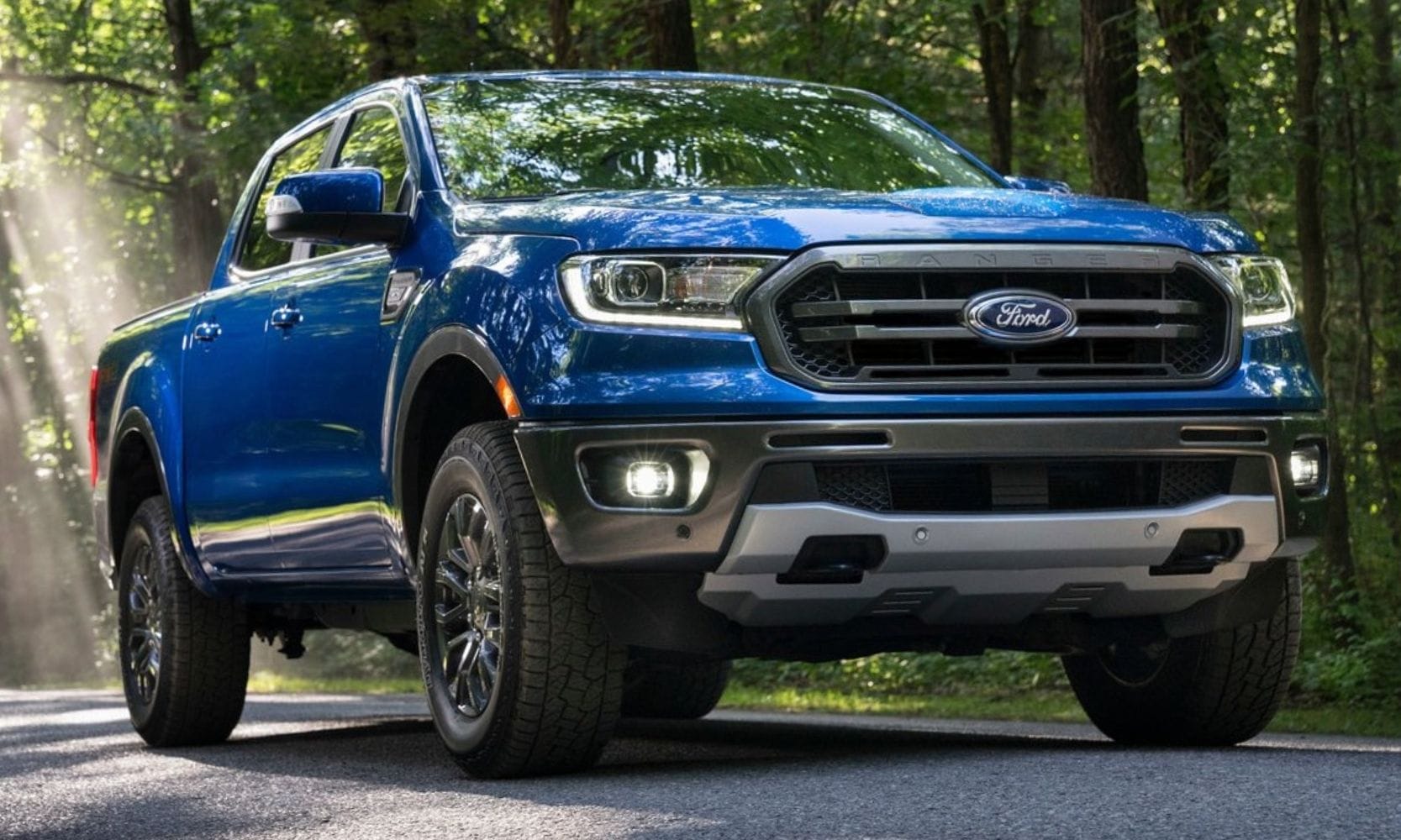 2022 Ford Ranger Lariat in blue exterior color