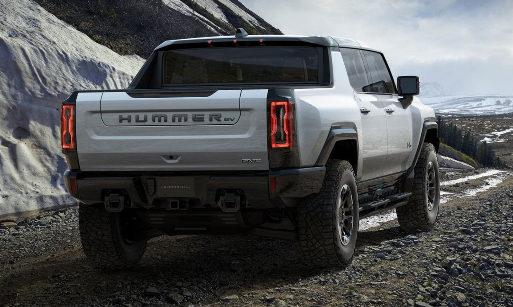Rear exterior view of the 2022 GMC Hummer EV truck