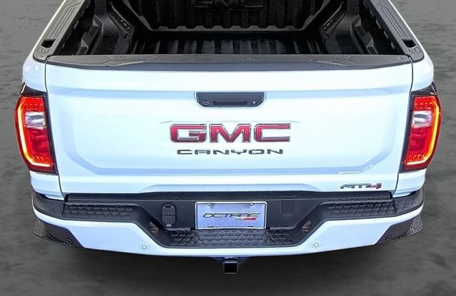 2026 GMC Canyon AT4 - Photo 12
