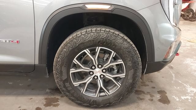 2026 GMC Acadia AT4 - Photo 36