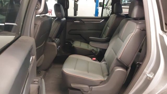 2026 GMC Acadia AT4 - Photo 28