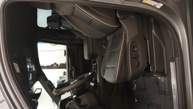 2026 GMC Yukon XL Elevation - Photo 26