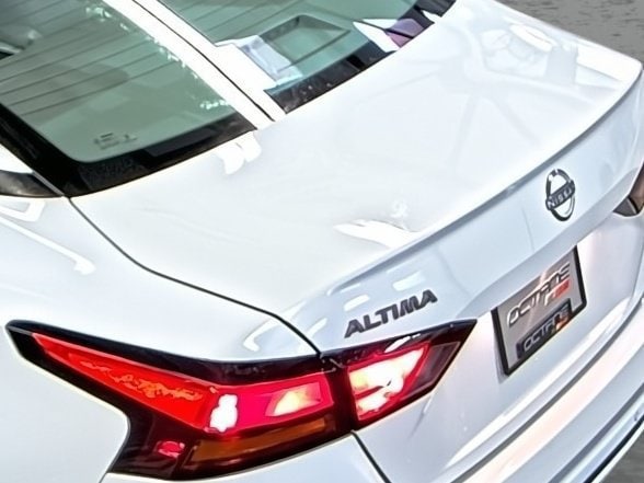 2025 Nissan Altima SV - Photo 12
