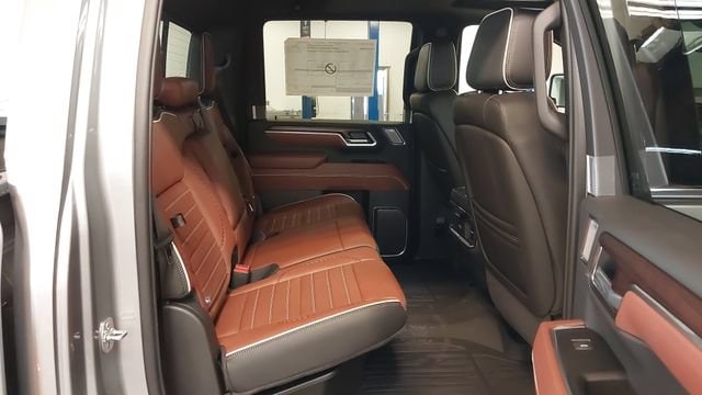 2026 GMC Sierra 3500HD Denali Ultimate - Photo 31