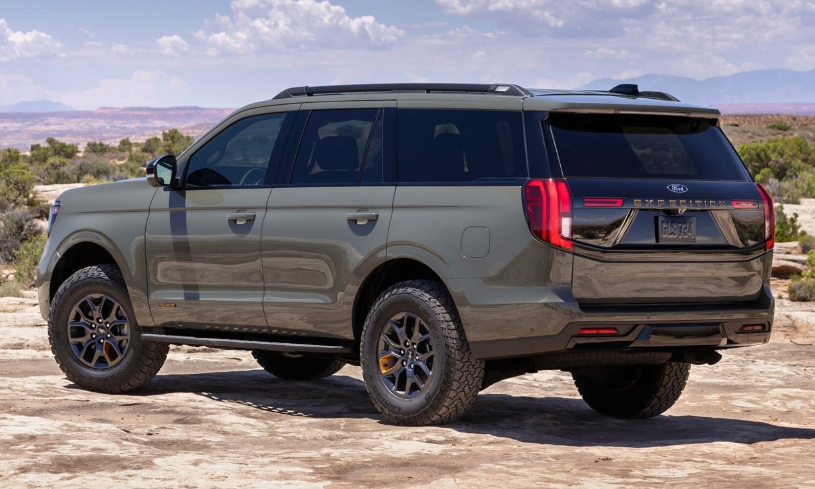 Rear driver side exterior view of the redesigned 2025 Ford Expedition SUV