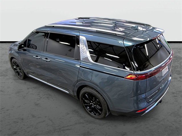 2022 Kia Carnival SX photo 2