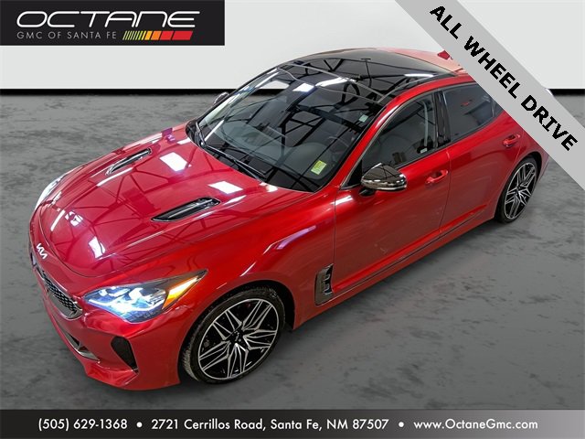 2022 Kia Stinger GT2's photo