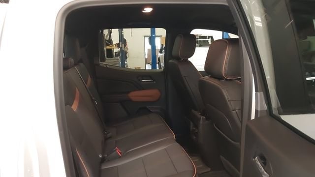 2026 GMC Canyon AT4 - Photo 37