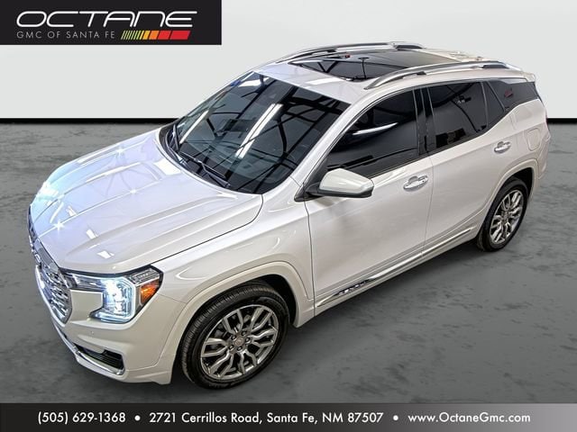 2022 GMC Terrain Denali AWD's photo