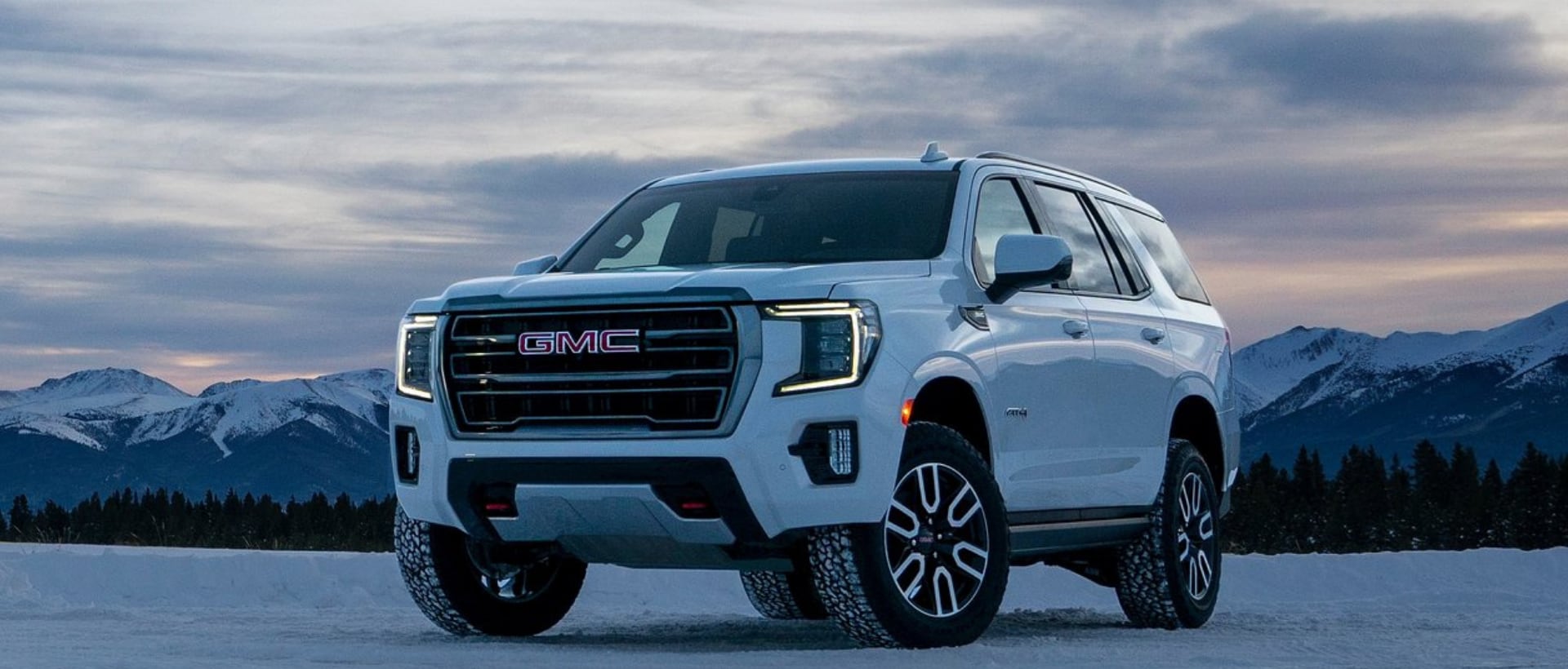 New 2022 GMC Yukon SUV Hero Image