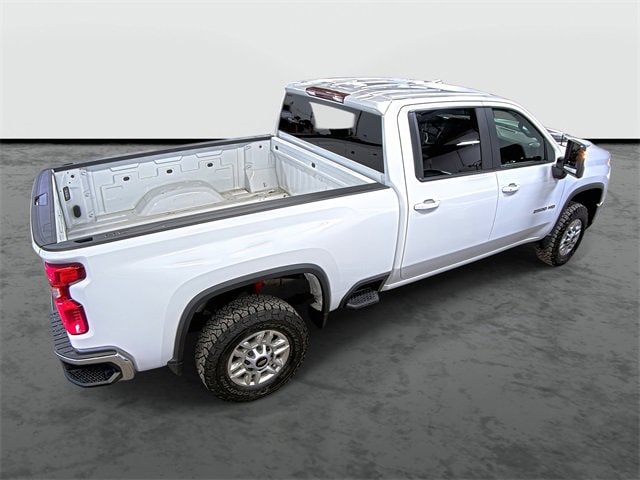 2024 Chevrolet Silverado 2500HD LT photo 4