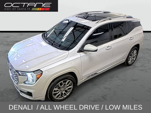 2022 GMC Terrain Denali AWD's photo