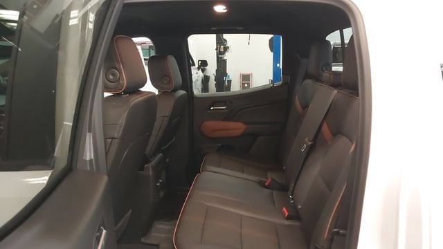 2026 GMC Canyon AT4 - Photo 34