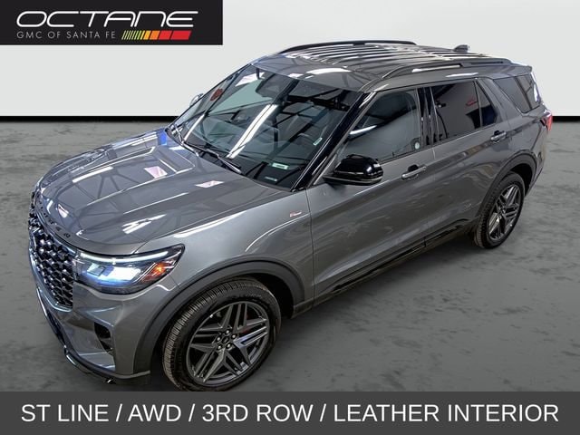 2025 Ford Explorer ST-LINE 4WD (PL535)'s photo