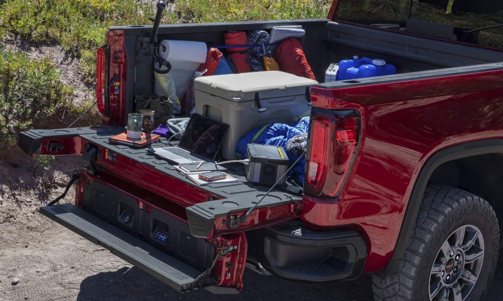 2024 GMC Sierra vs. Chevy Silverado Comparison Crowning the Champion of Light Duty Trucks