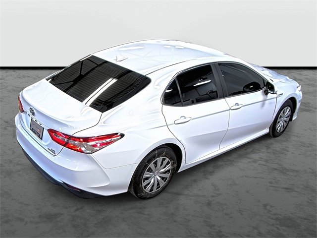 2019 Toyota Camry Hybrid LE photo 4