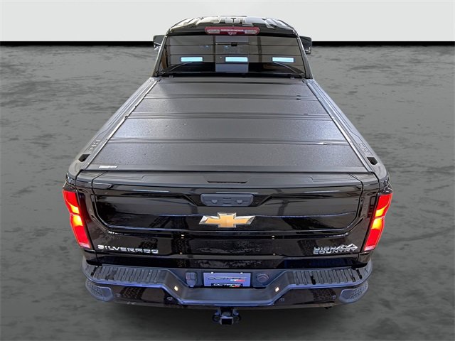 2024 Chevrolet Silverado 2500HD High Country photo 3