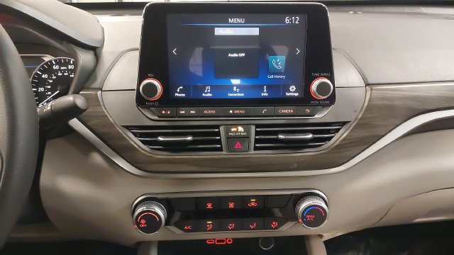 2025 Nissan Altima SV - Photo 23