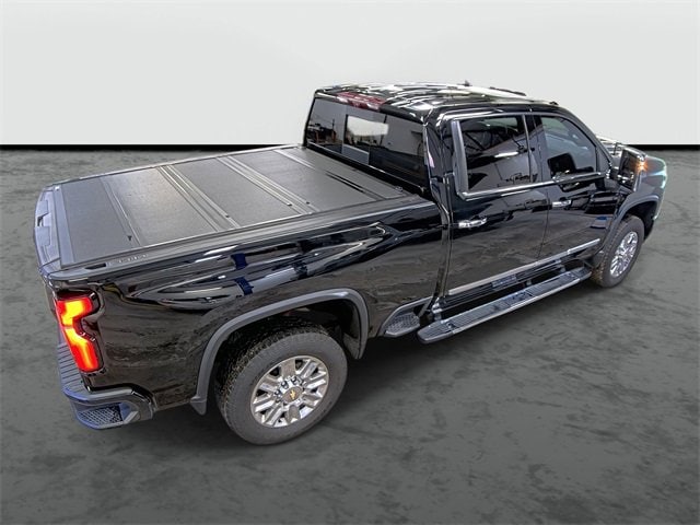 2024 Chevrolet Silverado 2500HD High Country photo 4