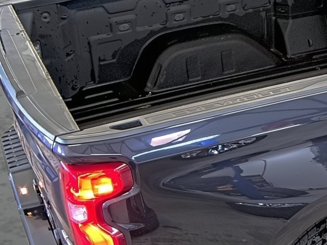 2023 Chevrolet Silverado 1500 RST - Photo 16