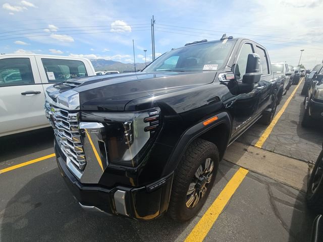 2024 GMC Sierra Denali 4WD Crew Cab Standard Box SRW's photo