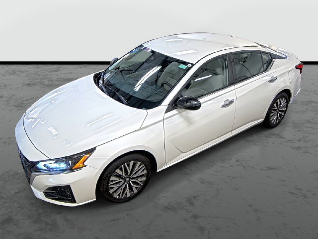 2025 Nissan Altima SV - Photo 8