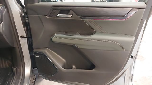 2026 GMC Acadia AT4 - Photo 35