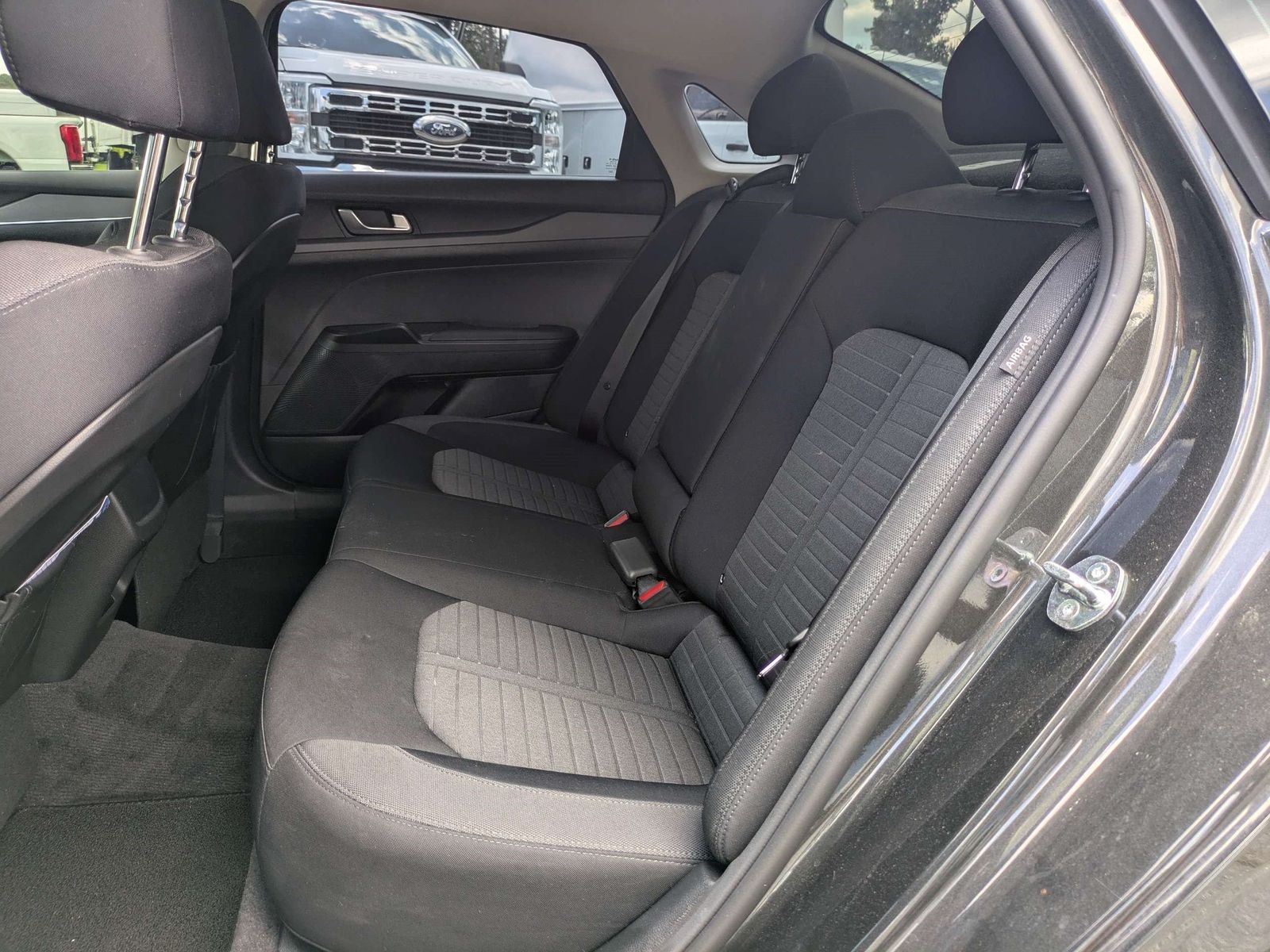 2025 Kia K5 6