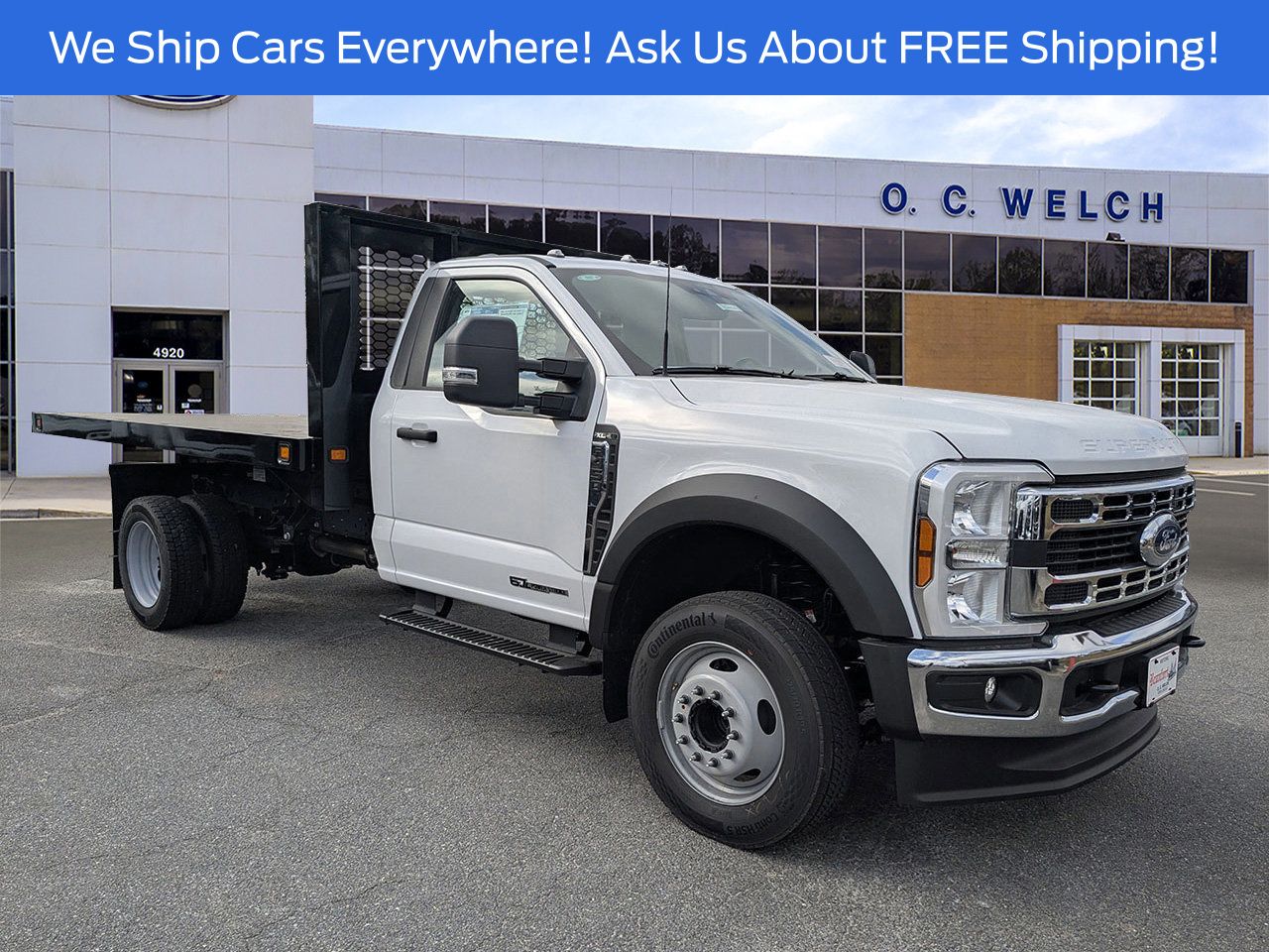2025 Ford F-450 Super Duty Chassis Cab XL's photo