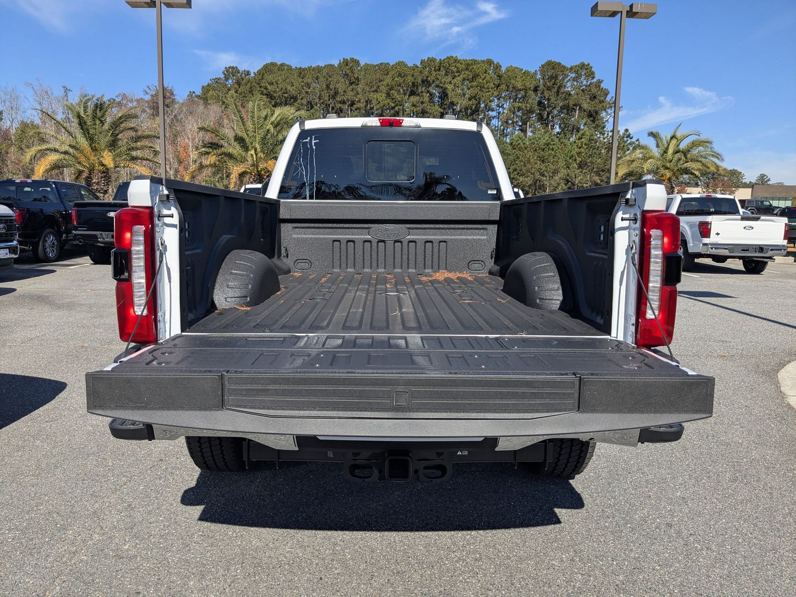 2026 Ford F-350 Super Duty Lariat - Photo 14