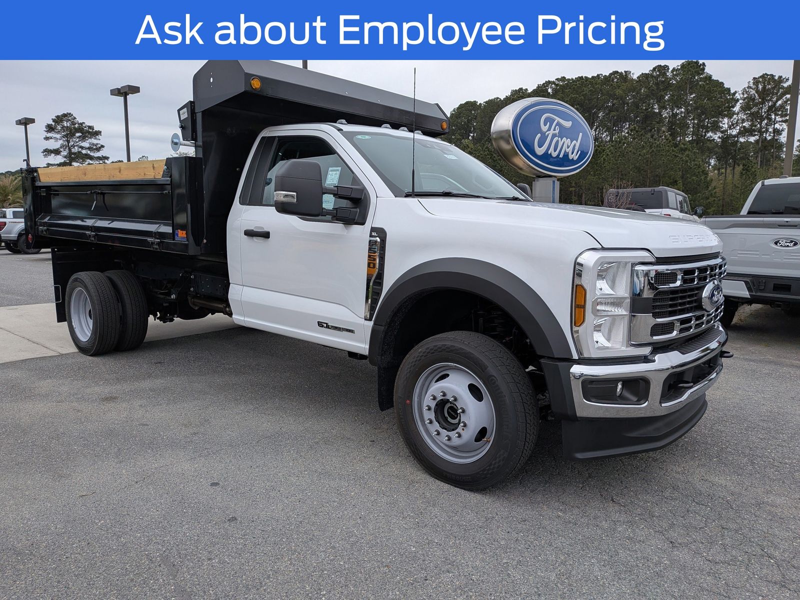 2026 Ford F-550 XL 4x4 Regular Cab 169-In DRW's photo