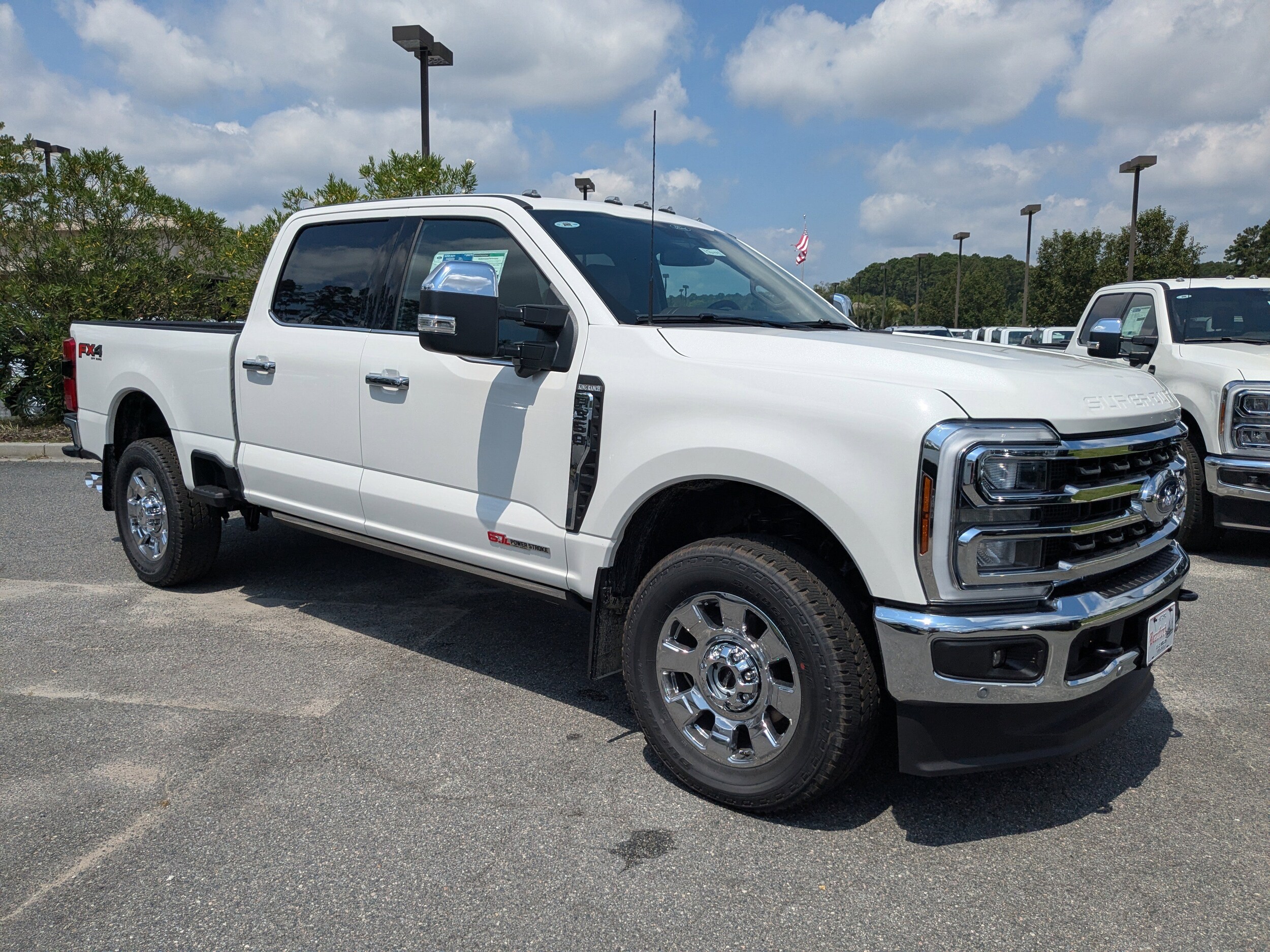 2025 Ford F-350 King Ranch photo 2