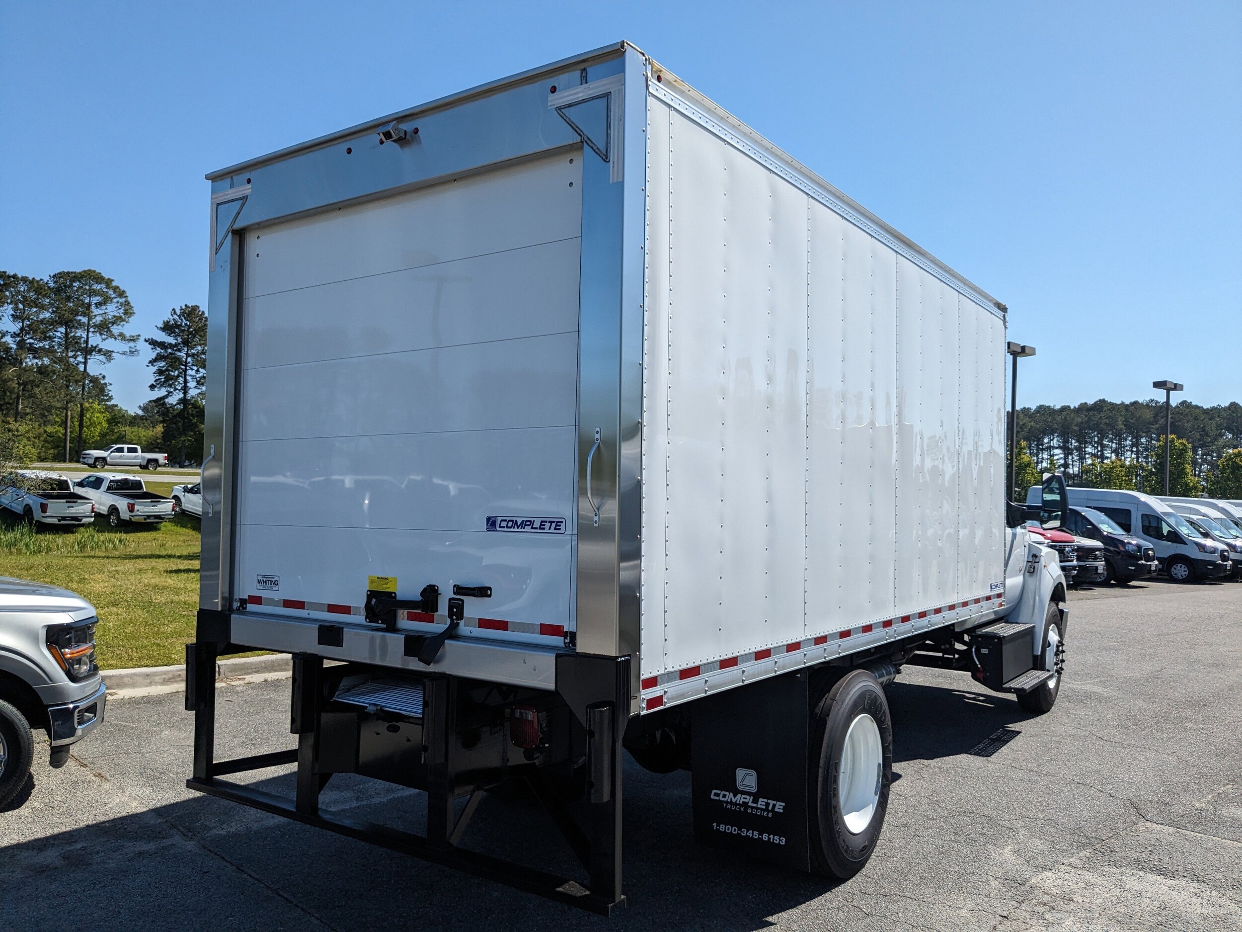 2025 Ford F-650 Base photo 3