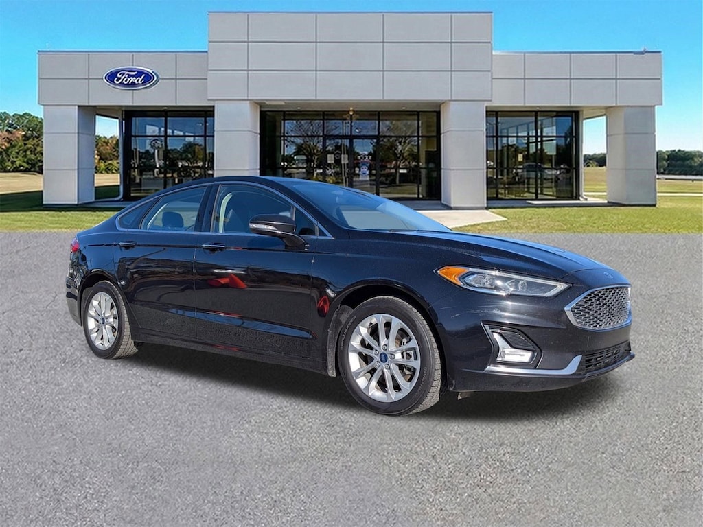 Used 2019 Ford Fusion Energi Titanium Sedan