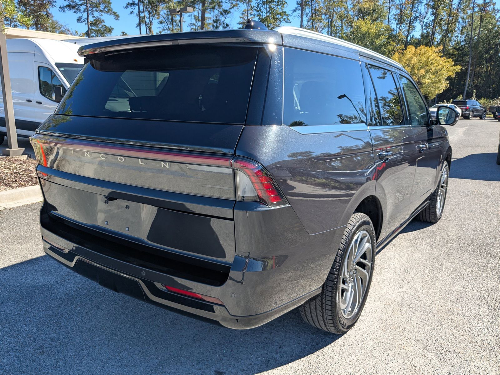 2025 Lincoln Navigator Reserve photo 2